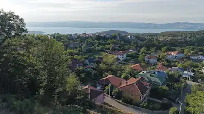 SAPANCA HACIMERCAN'DA GÖL MANZARALI %20 IMARLI ARSA
