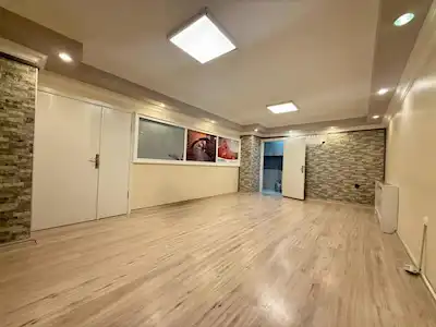İZMİT BELEDİYE İŞ HANINDA SATILIK 1+1 50M2 OFİS