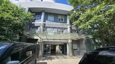 ÇUKURAMBAR'DA SIFIR EŞYALI, 1+1 KİRALIK DAİRE