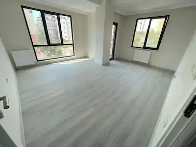 *RE/MAX*EKREM KOSTAK*OTURUMA HAZIR 2+1 | İSKANLI | E.BANYO