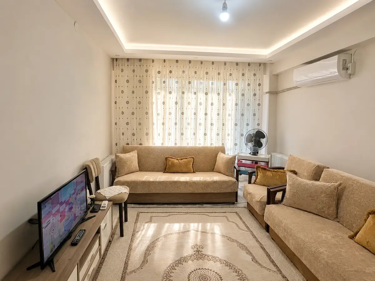 REMAX ARMA'DAN İZMIR BUCA ÇAMLIKULE METRO YAKINI SATILIK
