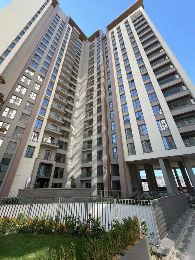 REMAX'DAN KADIKÖY YENİFİKİRTEPE-5 'DE 3+1 DAİRE 7.KAT C BLOK D73