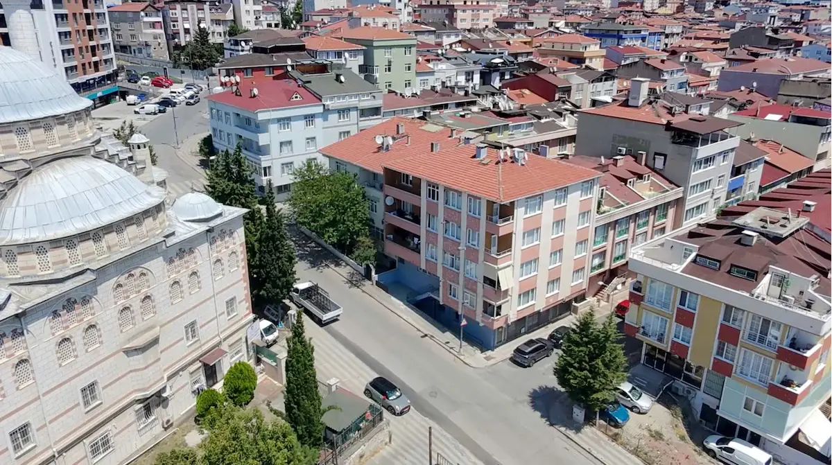 ÜNALAN’DA METROYA YAKIN 180 M² GİRİŞ KAT DEPO/ANTREPO | SANAYİ ELEKTRİĞİ | 3,20 M TAVAN