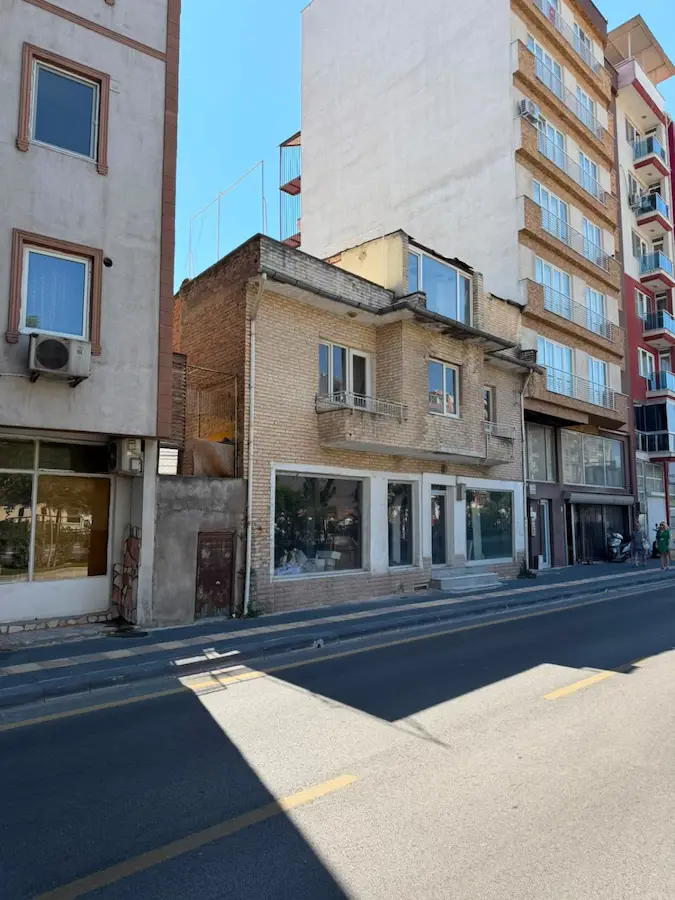 REMAX MİD DEVE LONCASINDA SATILIK TİCARİ + KONUT BİNA