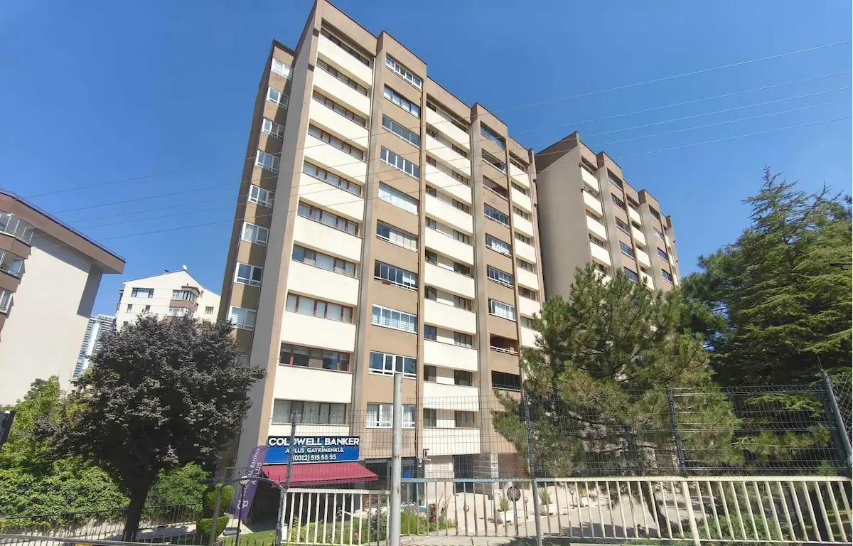 ORAN MAHALLESİNDE ÖRMES SİTESİ, 195M2 EŞSİZ MANZARALI 4+1 DAİRE