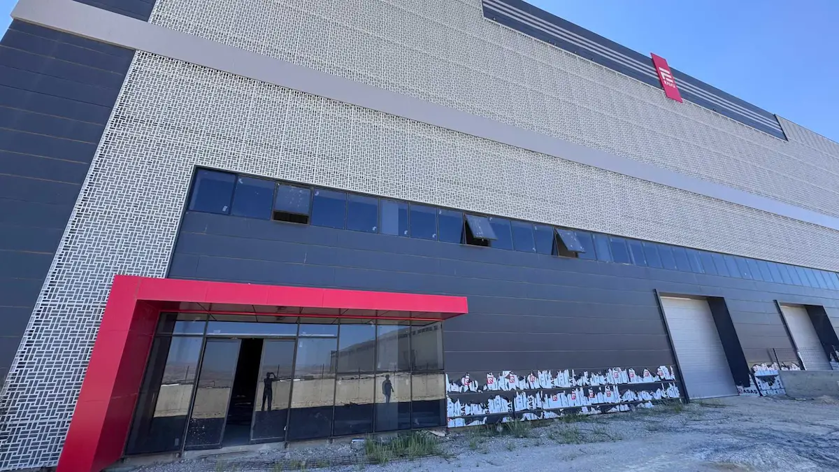 AKYURT RAVLI SANAYİDE SATILIK SIFIR FABRİKA | 2.600 M²