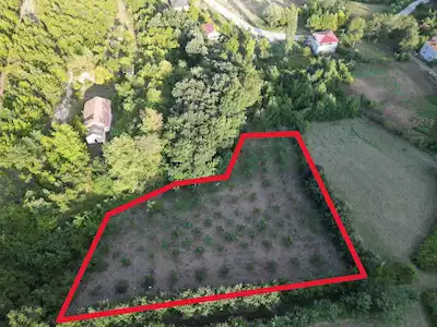 AHULU'DA İMAR KAPSAMINDA SATILIK 1496 M2 TARLA HİSSESİ