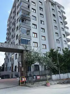 ÜMRANIYE IHLAMUR EVLERİ"NDE SATILIK 3+1 DAİRE
