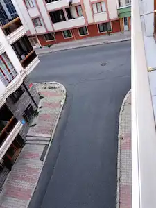 KARLITEPE’DE GENİŞ VE GÜNEŞ ALAN 2+1 | 3. KAT | ASANSÖRLÜ