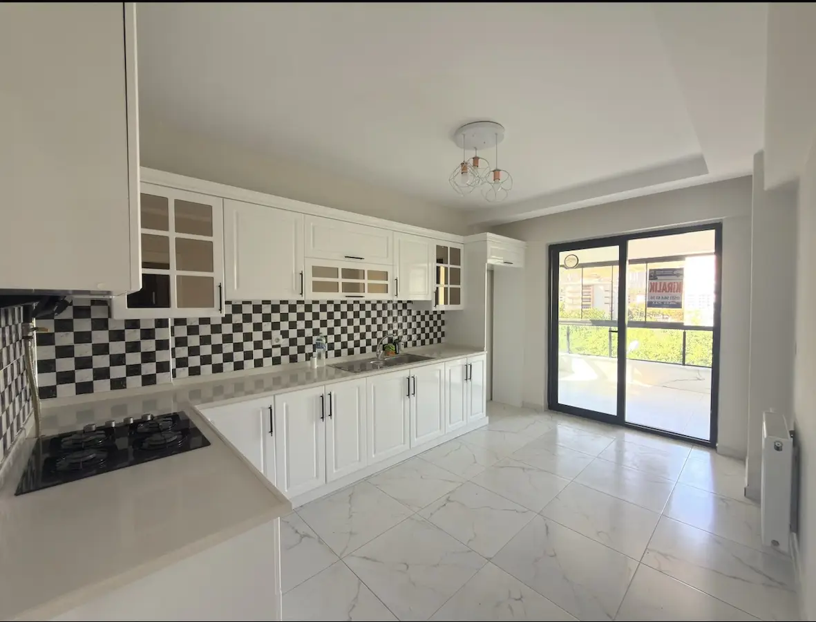 REMAX DOĞU ATAŞEHİR MAH. KİRALIK LÜX 2+1 GENİŞ DAİRE