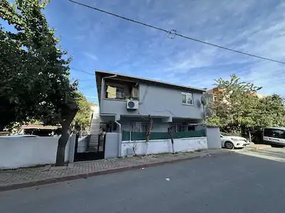 SANCAKTEPE ABDURRAHMANGAZİ MAHALLESİ SATILIK 48M2 HİSSELİ 3+1