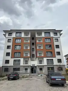 RE/MAX LACİVERT'TEN ILICA YENİ TOKİLER'DE KİRALIK 3+1 DAİRE