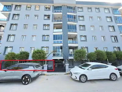 BUCA BATI ÇIKIŞINA YAKIN | 3+1 | ÖNÜ AÇIK | KENDİNE AİT OTOPARK