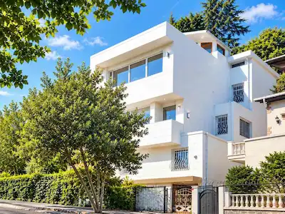 TARABYA MARİNADA BOĞAZ MANZARALI MÜSTAKİL KİRALIK VİLLA