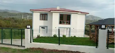 2 KAT MÜLKİYETLİ DAİRE |2.074 M² ARSA | %40 İMARLI | İSKANLI