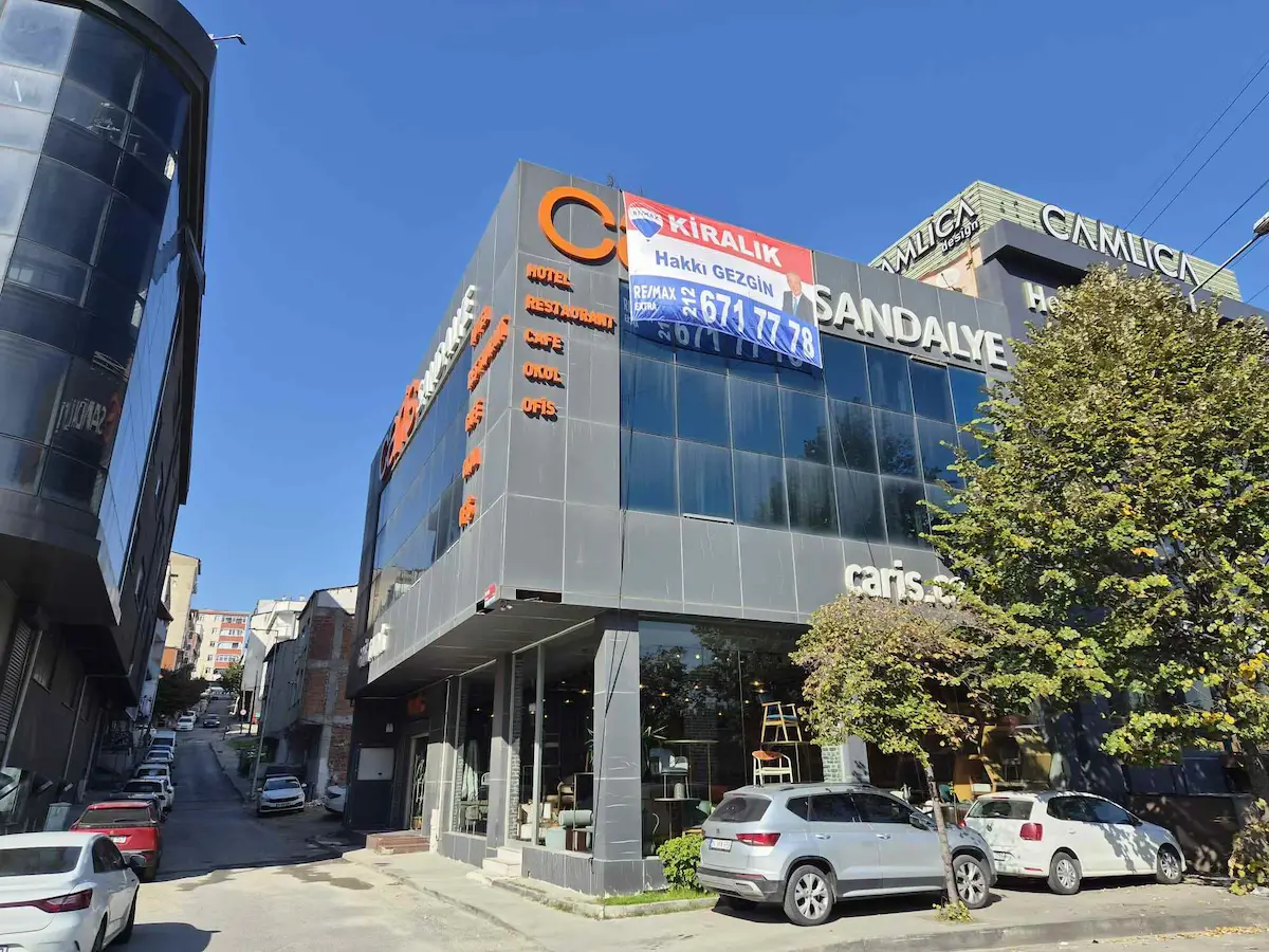 KİRALIK BASIN EKSPRES CEPHELİ 1.020 M² PLAZA