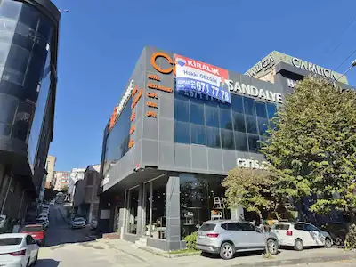 KİRALIK BASIN EKSPRES CEPHELİ 1.020 M² PLAZA