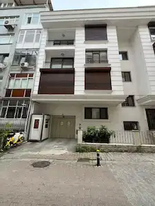 BAKIRKÖY,DE MARMARAYA YAKIN KİRALIK DAİRE!