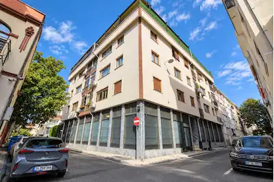 ÜSKÜDAR'DA METRO VE CAPITOL AVM'YE YAKIN 135 M² 3+1 DAİRE