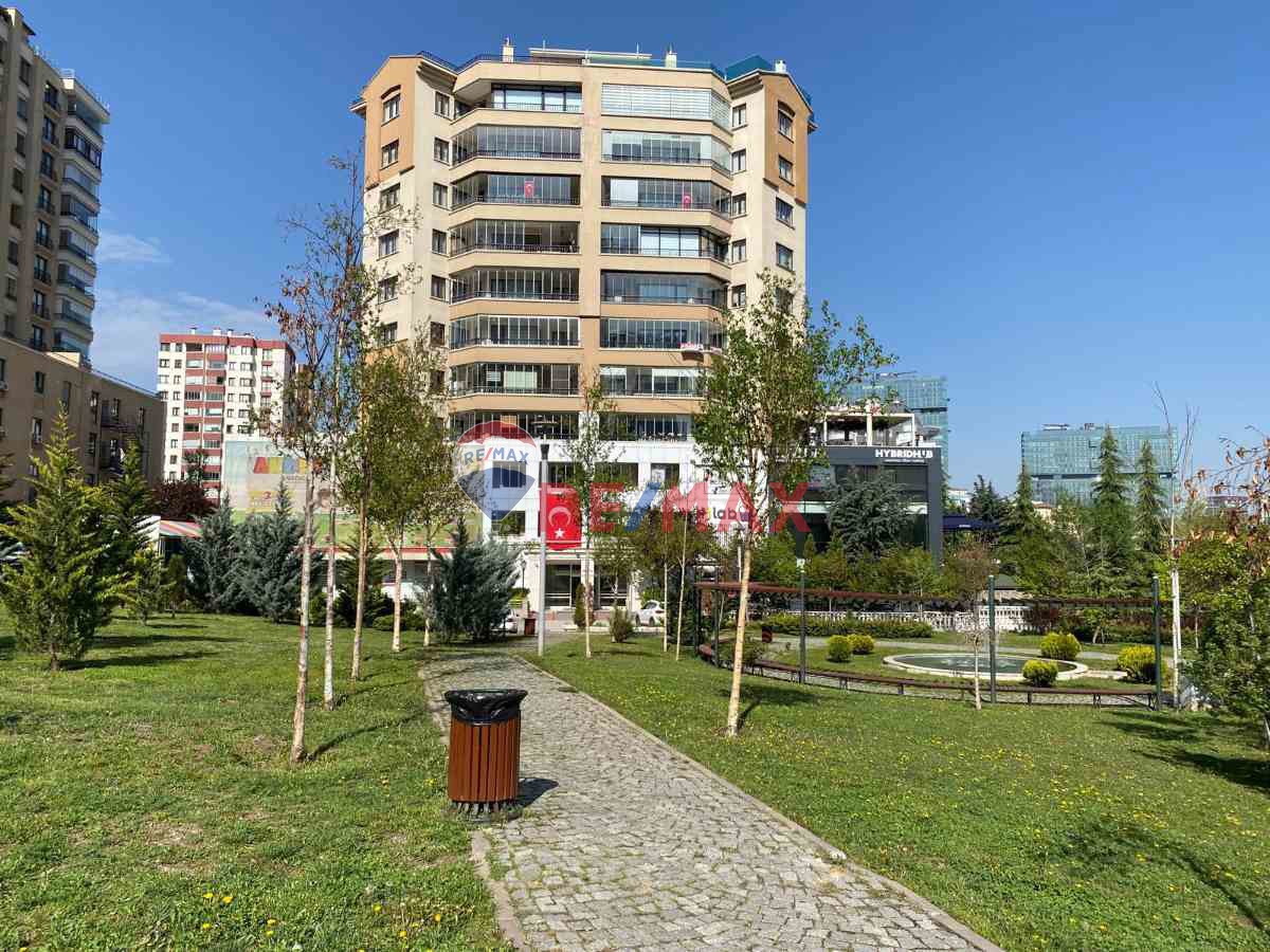 ÇUKURAMBAR KIZILIRMAK MAH. HARİKA KONUMLU CEPHESİ AÇIK PARK MAN. ARA KAT SATILIK