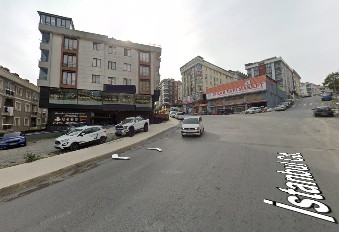 KAVAKLI İSTANBUL CAD.DESİNE 25MT CEPHELİ SATILIK DÜKKAN