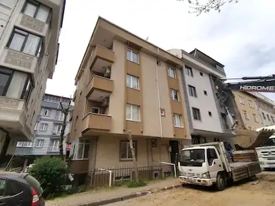 ERDAL ÖZBEK'TEN ÇEKMEKÖY ÇAMLIK'TA 2+1 SATILIK DAIRE