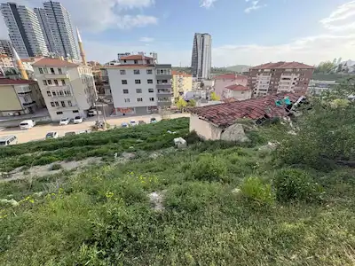 ANKARA ÇANKAYA ÇAYYOLU SATILIK KONUT İMARLI ARSA HISSESI 211 M²