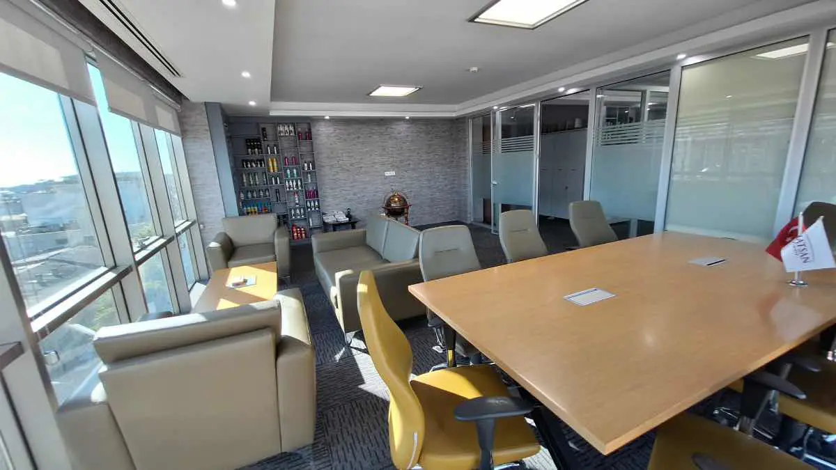Property image 8