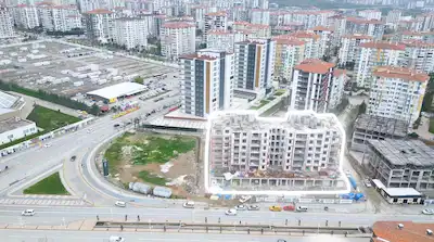 FAHRİ KAYAHAN ANA CADDE ÜZERİ YENİ BİNA SATILIK DÜKKAN