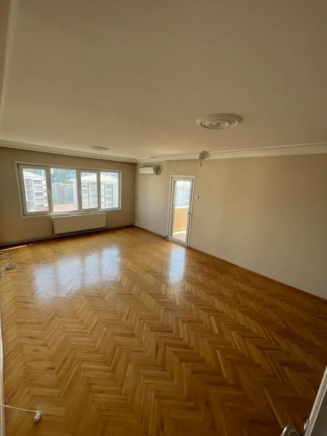 UĞURKENT SITESI'NDE GÜNEY CEPHELI ÖNÜ AÇIK SATILIK 3+1 DAIRE
