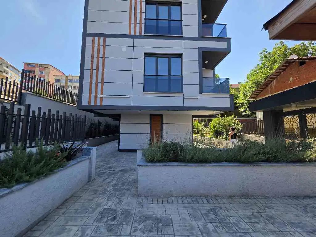 Property image 8