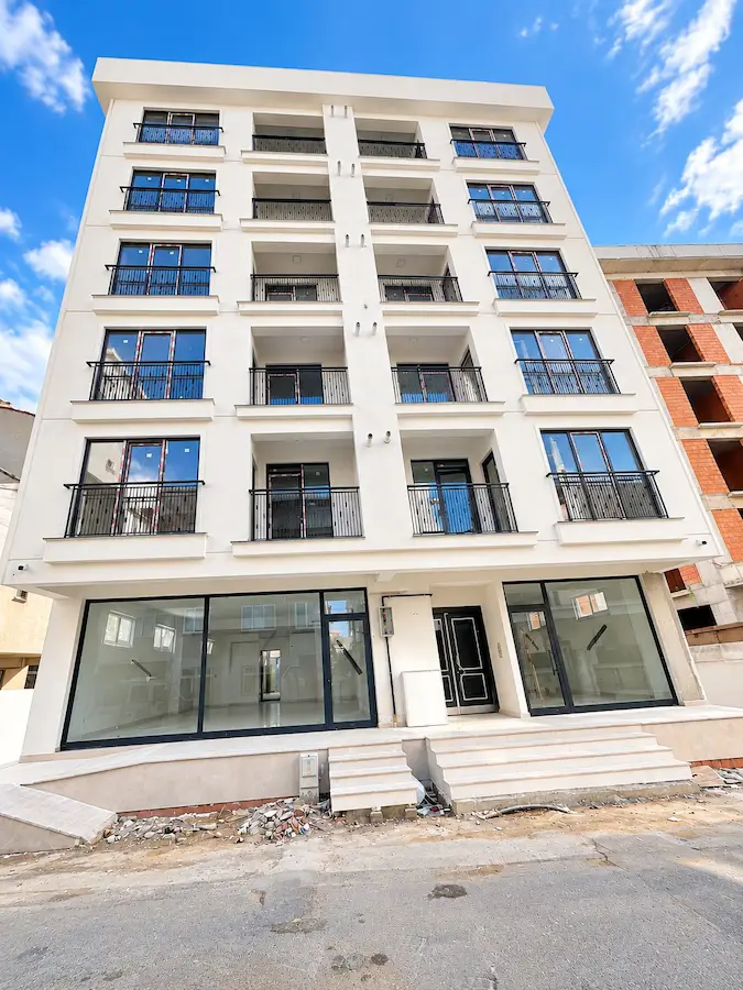 TUZLA’DA SIFIR 3+1 | 2 BANYO-2 WC | BALKONLU | BATI CEPHE | 115 M² BRÜT
