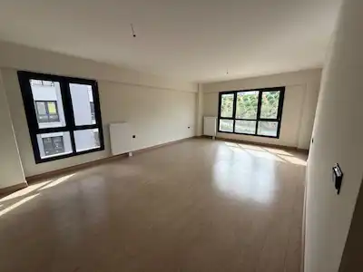 ATAŞEHIR TOKİ İMAR İSKAN KONUTLARI 3 CEPHELI KÖŞE GOLF MANZARALI