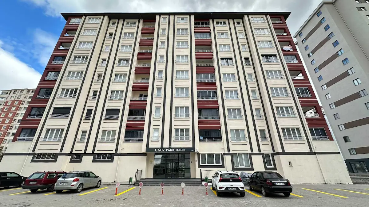 MİTHATPAŞA MAHALLESİNDE 3+1 KİRALIK DAİRE