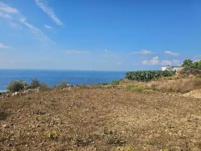 SYEDRA ANTIK KENTININ ETEĞINDE DENIZ MANZARALI PANORAMIK ARAZI