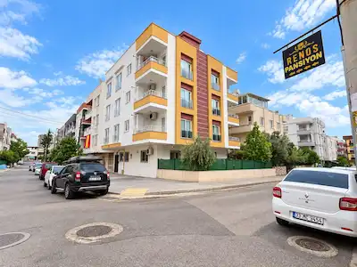REMAX PALM'DEN BAHÇELİEVLERDE TOROS ÜNİ.'YE 2DK SATILIK 2+1