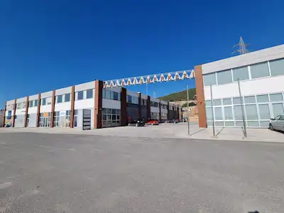 BODRUM KONACIK KALE2 İŞ MERKEZİNDE SATILIK 70 M² NET OFİS KREDİYE UYGUN
