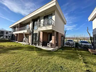 SAPANCA ÜNBAY DOĞA EVLERİ’NDE KİRALIK 2+1 DAİRE