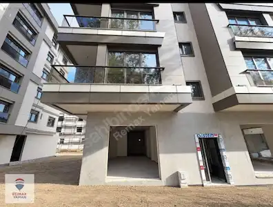 KARTAL KORDONBOYU SAHİLDE KİRALIK TİCARİ DÜKKAN