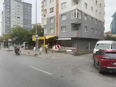 ATAŞEHİR İÇERENKÖY’DE KİRALIK 20M2 BOŞ DÜKKAN