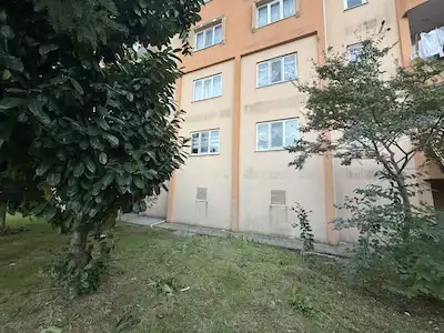 KORUCUK MERKEZDE SİTE İÇİNDE EŞYALI 2+1 KİRALIK DAİRE