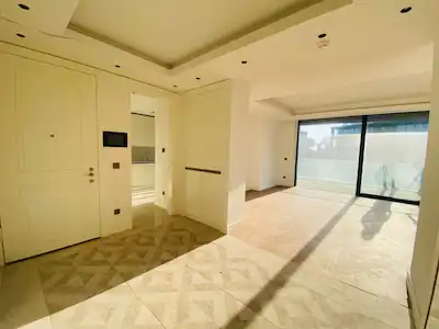 TUZLA VESEN YALILARINDA DENİZ MANZARALI 192 M² NET 4,5+1
