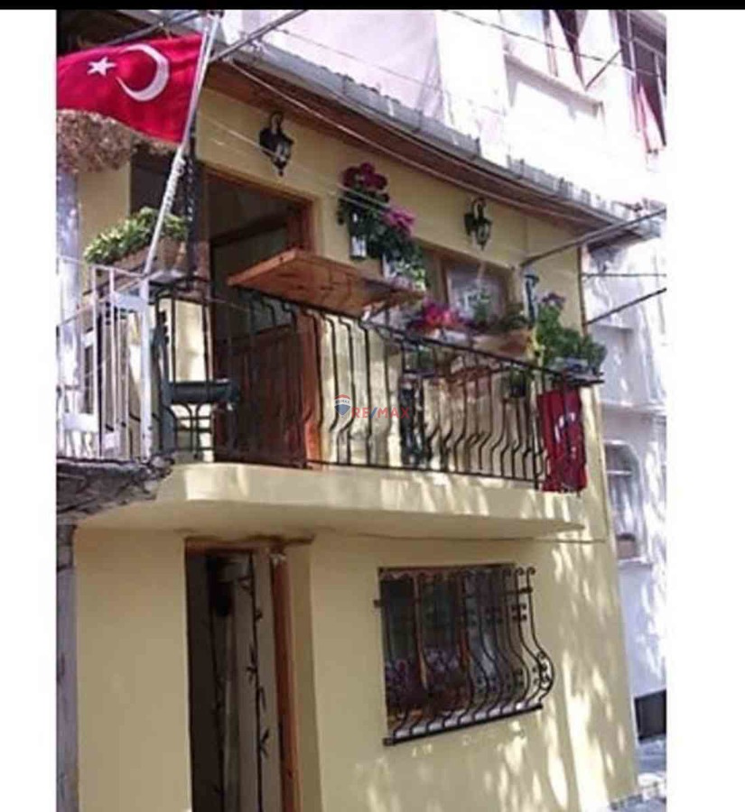 MARMARA ADASI CUMHURİYET MAH.SATILIK 2 KATLI 2+1 MÜSTAKİL EV