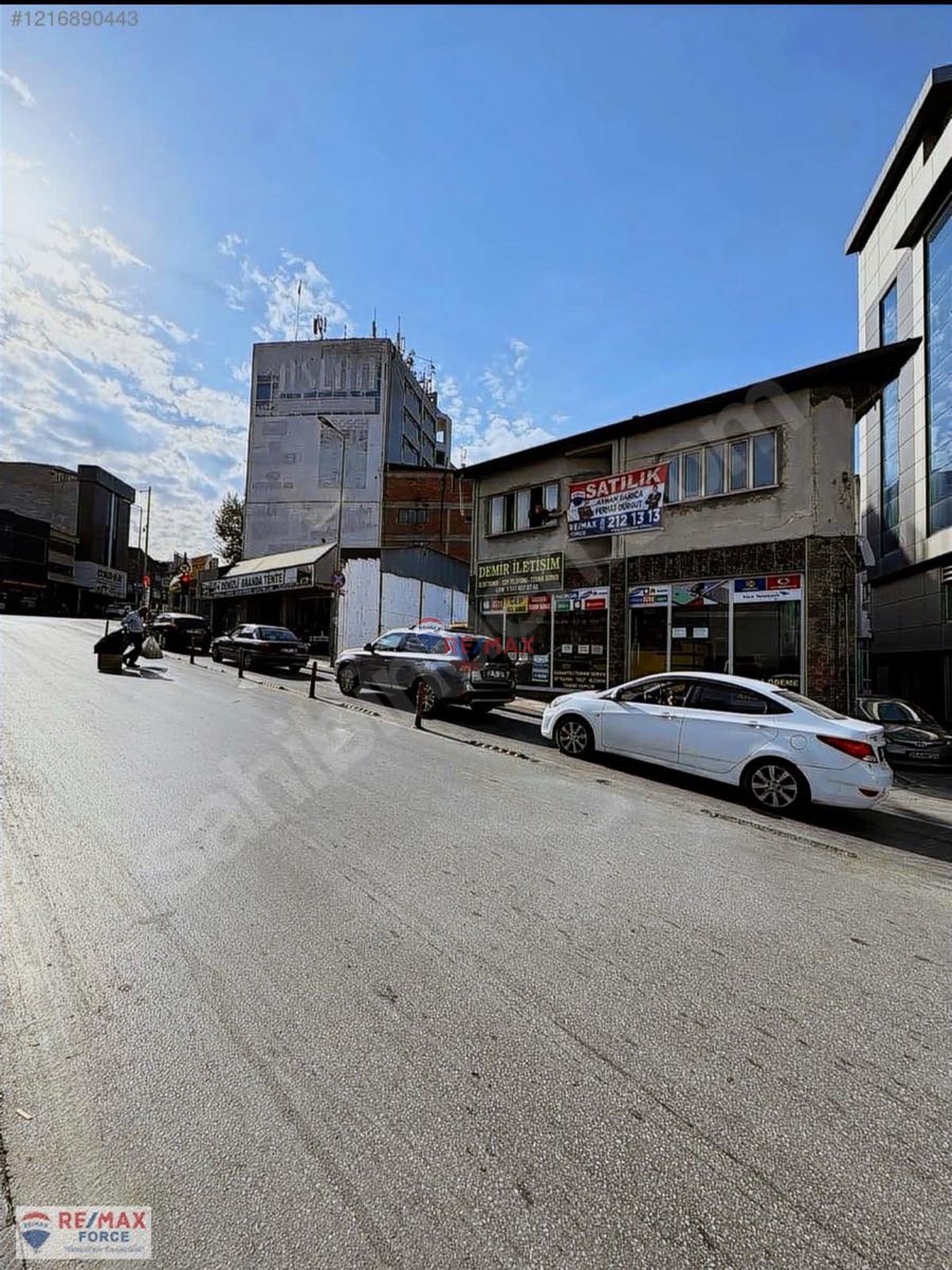 SARAYLAR MAH. DE 6 KAT İMARLI ARSA