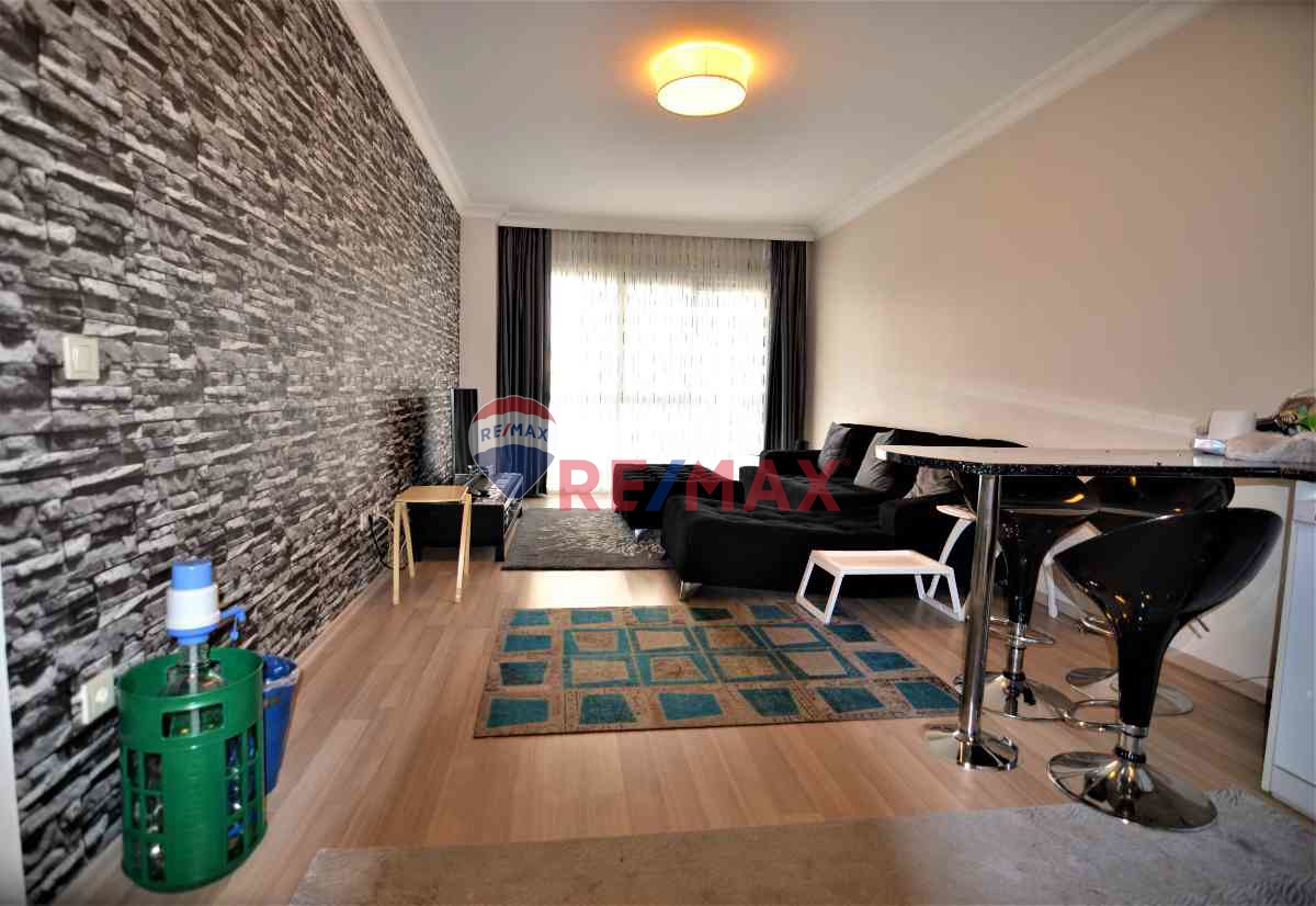 REMAX PROF SANCAKTEPE SİNPAŞ AQUA CITY 2010 SATILIK EŞYALI 1+1 DAİRE