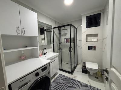 KARTEPE ATAEVLER’DE 2 + 1 DAİRE