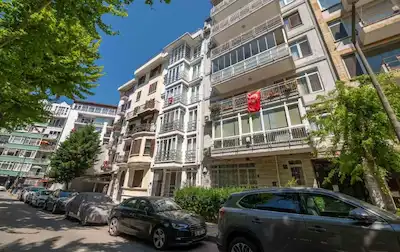 MODA MERKEZİNDE SAHİLE YÜRÜME MESAFESİ GENİŞ 3+1 DAİRE