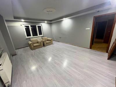 REMAX BEYAZ SELİMİYE MAHALLESİNDE 3+1 KİRALIK DAİRE – ALTIPARMAK’A YÜRÜME MESAFESİNDE