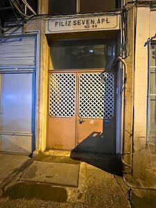 REMAX BEYAZ SELİMİYE MAHALLESİNDE 3+1 KİRALIK DAİRE – ALTIPARMAK’A YÜRÜME MESAFESİNDE