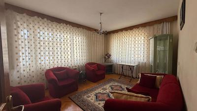 İSTİKLAL MAHALLLESİNDE 2.,5+1 KİRALIK DAİRE 